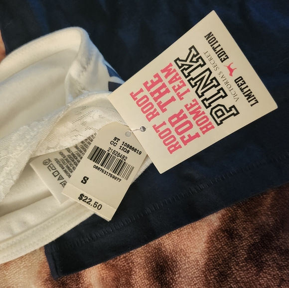 NWT Victorias Secret PINK limited edition NY YANKEES BUNDLE XS - Picture 8 of 8